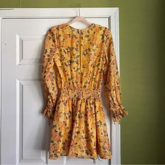 ✨ Tularosa Camden Dress in Golden Rose Floral ✨ - Picture 5 of 5